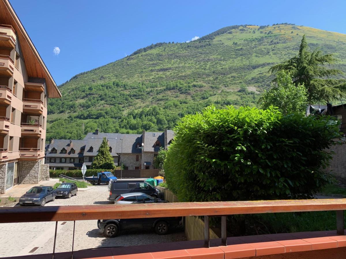 Apartment Reformat I Acollidor A Vielha, Ben Ubicat